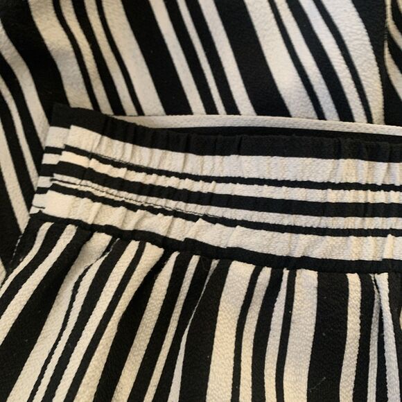 Max Studio Pants Women's Pull On XL Cropped Striped Wide Leg Pockets Black White - Picture 9 of 11